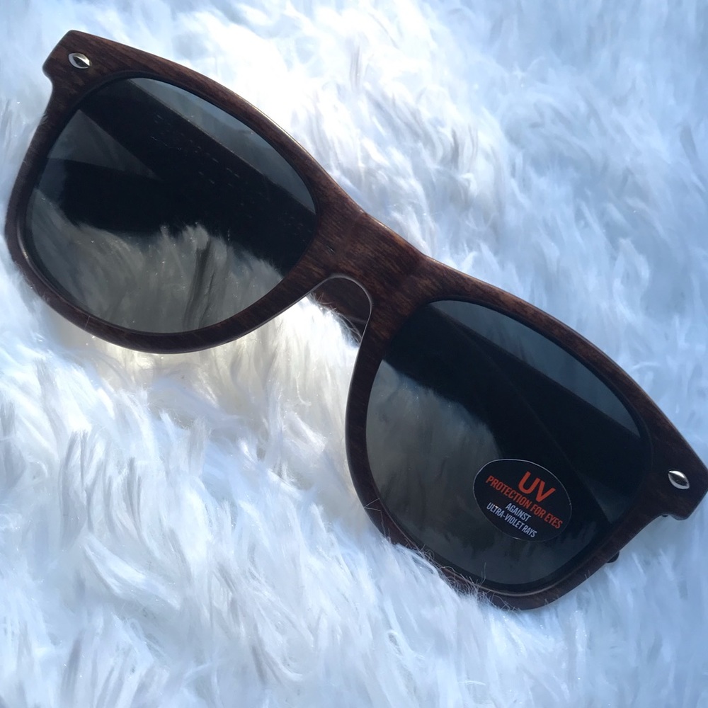 🔥 Free Life Sunglasses 🔥